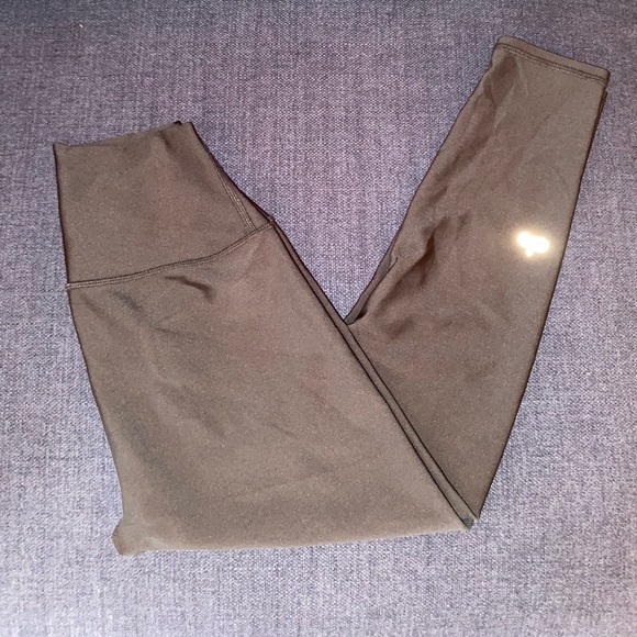 ALO Yoga Pants - Alo leggings